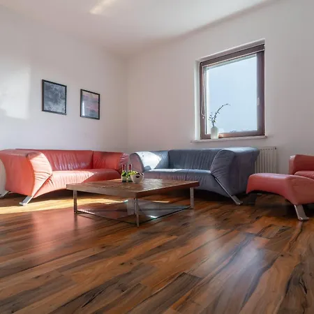 Haus 4 Jahreszeiten- Herbst Mit Terrasse, Bio-kamin Und 2 Schlafzimmer Karlshagen