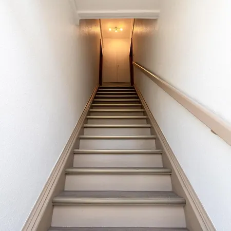 Haus 4 Jahreszeiten- Herbst Mit Terrasse, Bio-kamin Und 2 Schlafzimmer *