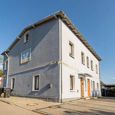 Haus 4 Jahreszeiten- Herbst Mit Terrasse, Bio-kamin Und 2 Schlafzimmer Karlshagen